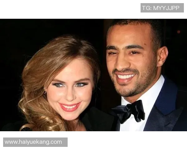 日本足球明星的妻子们名字大揭秘她们背后的故事与魅力分析 日本足球明星的妻子们名字大揭秘她们背后的故事与魅力分析